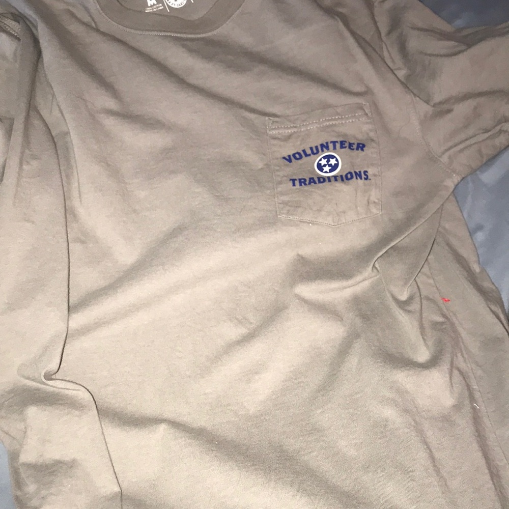 Volunteer traditions tee